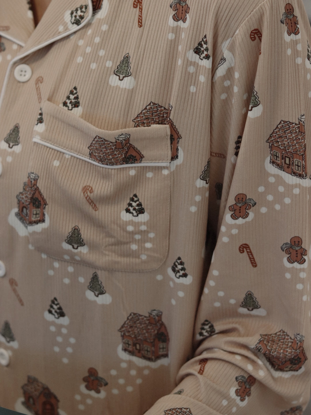 Women's Pajama Set in Gingerbread Lane