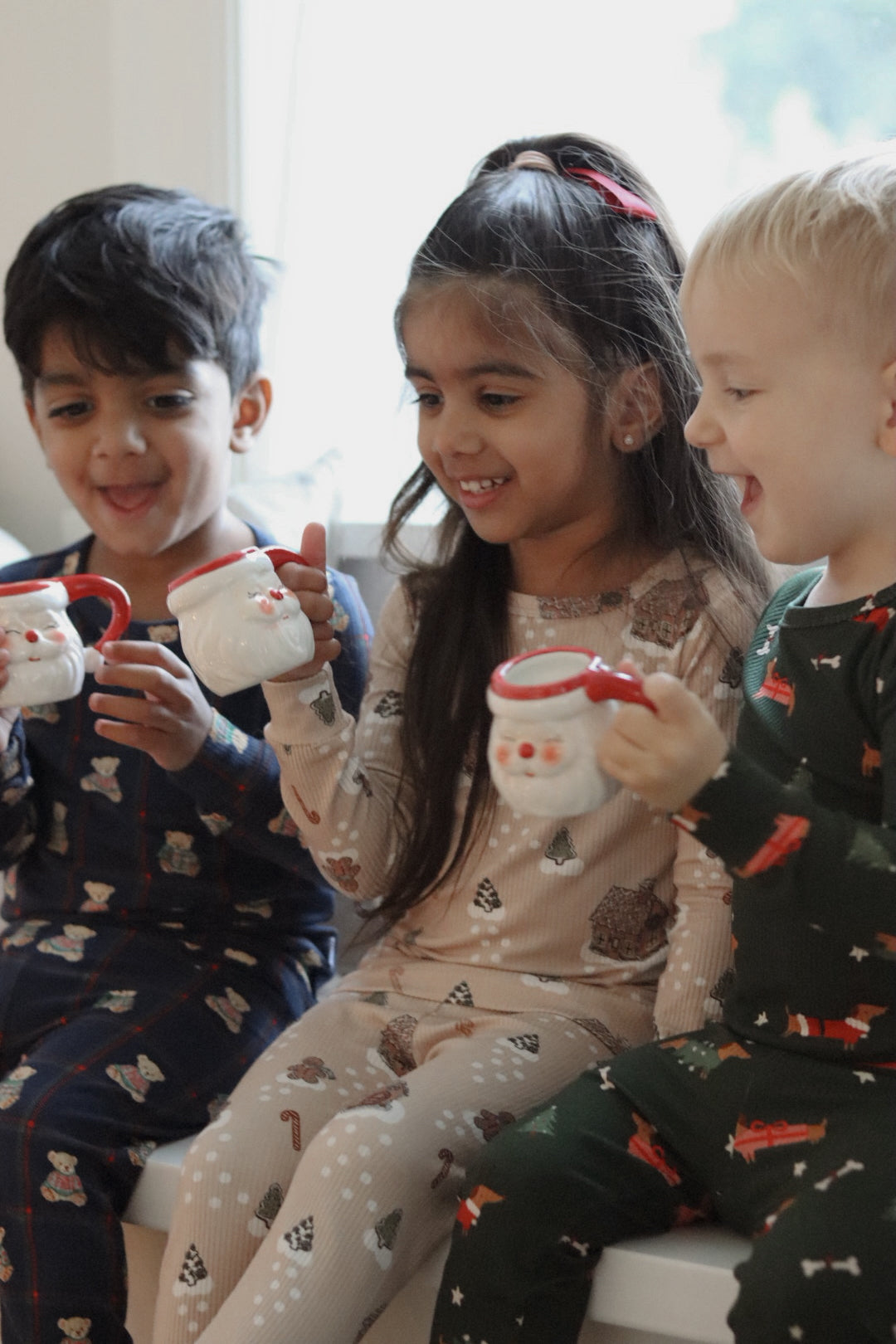 Slumber Pajama Set in Jingle Pups