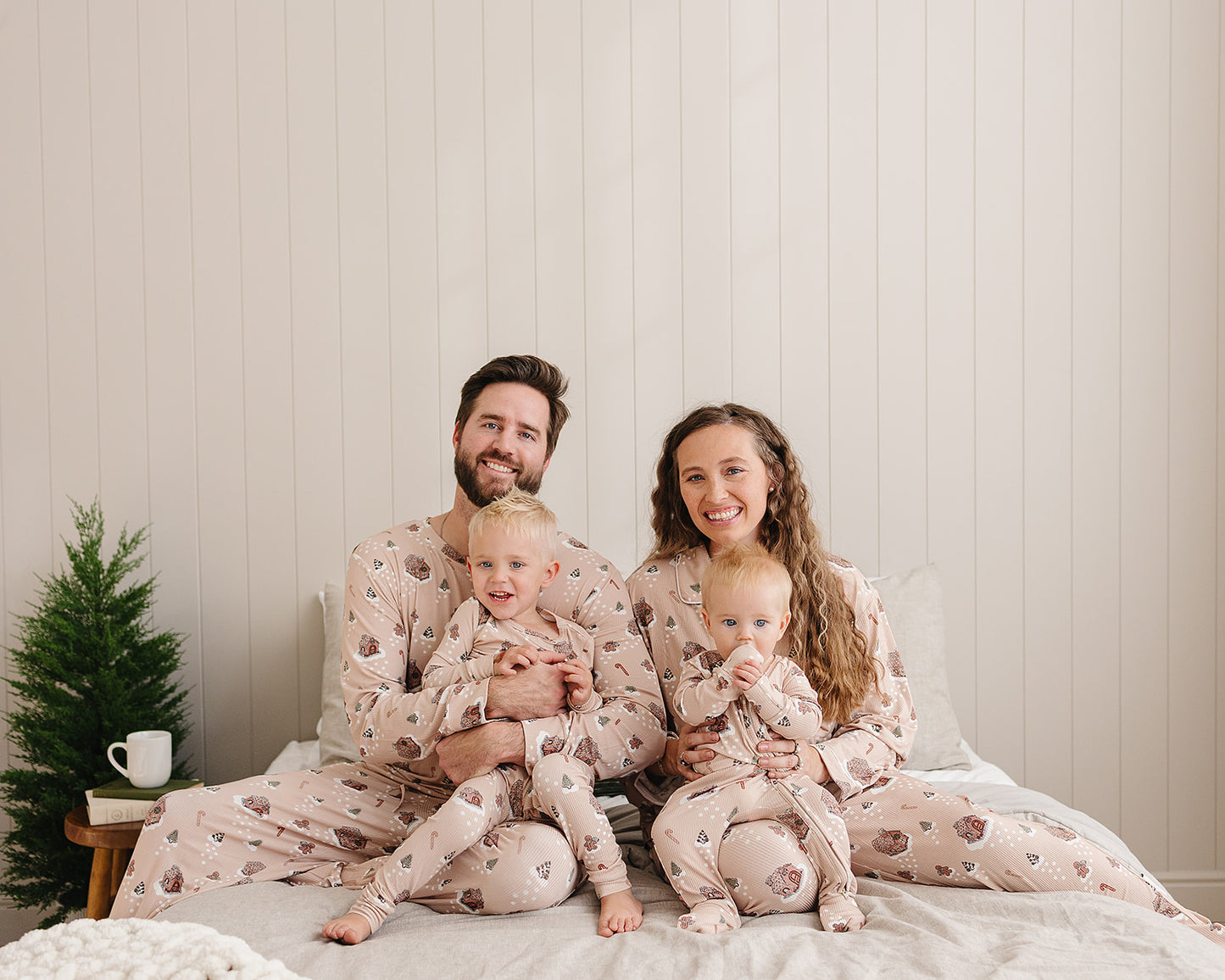Women's Pajama Set in Gingerbread Lane