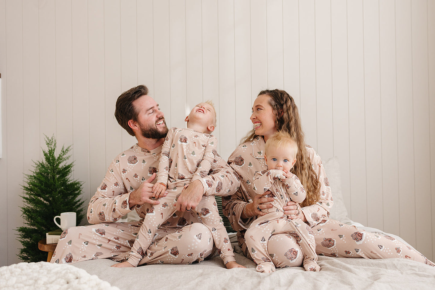 Women's Pajama Set in Gingerbread Lane