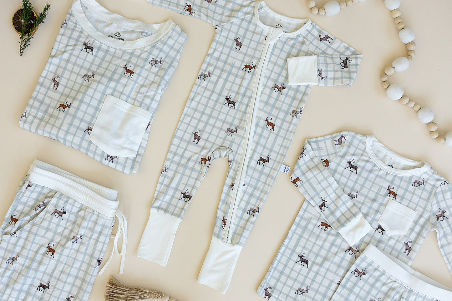 Men's Pajama Set in 8 Tiny Reindeers - Sunday Littles