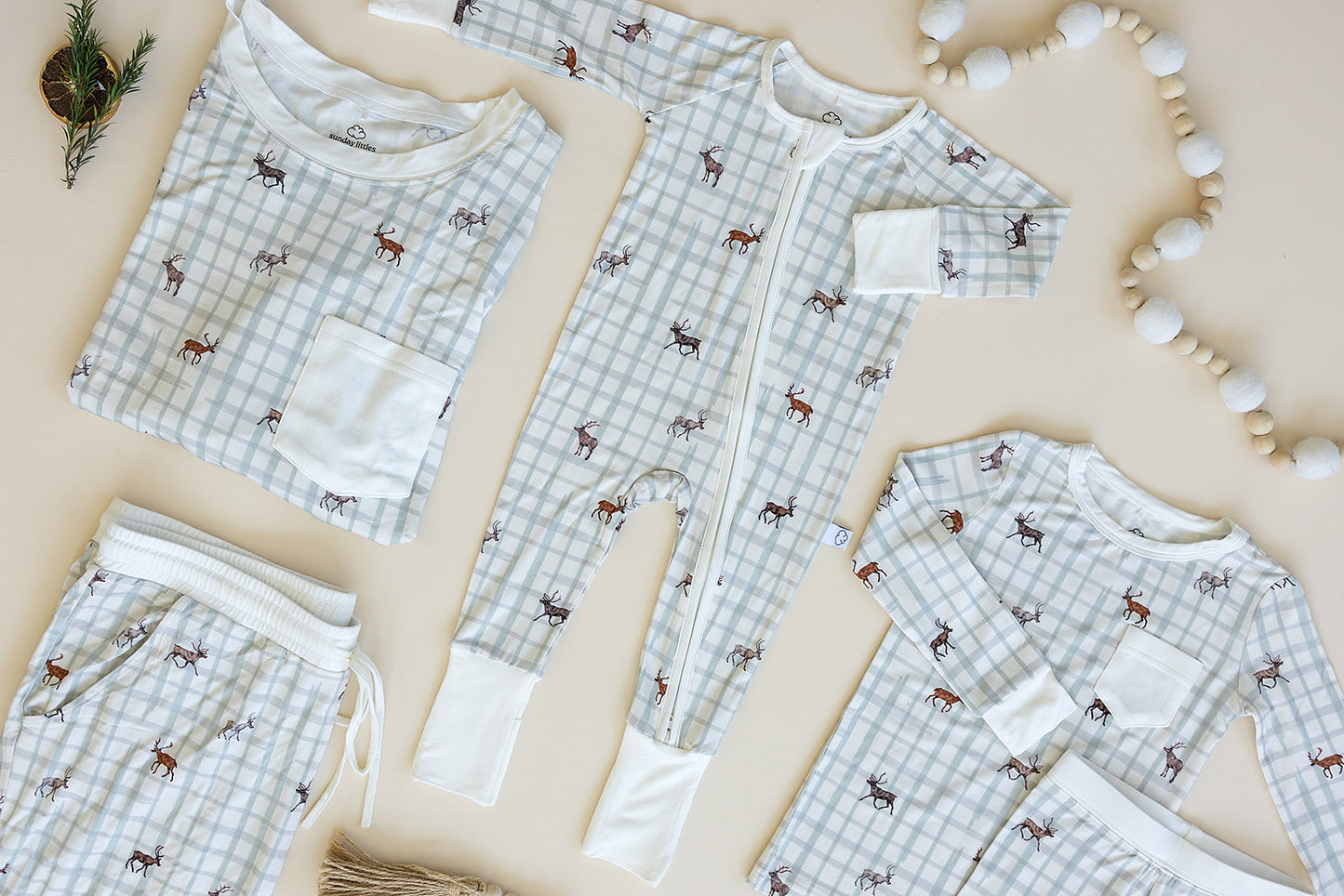 Little Zippers in 8 Tiny Reindeers - Sunday Littles