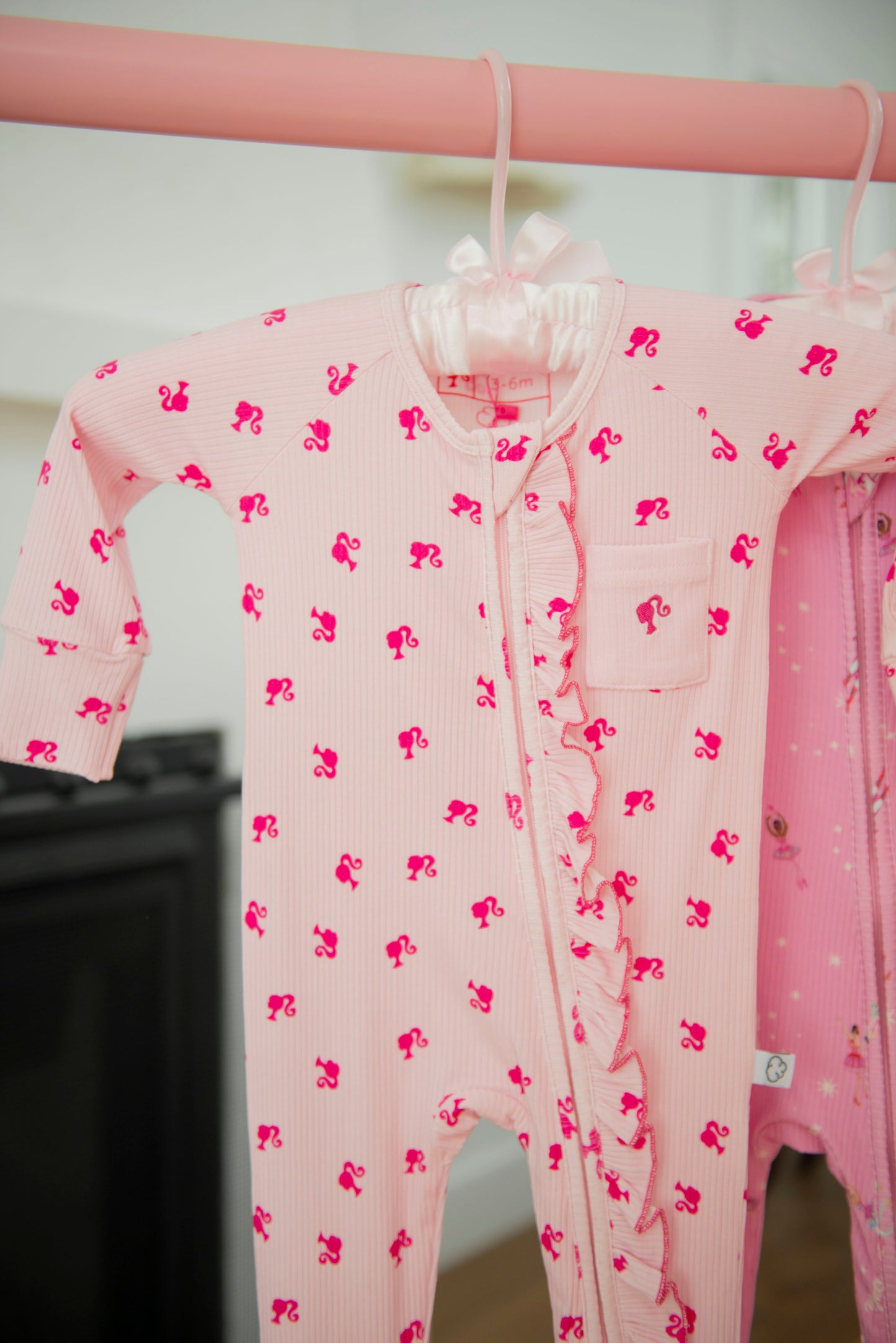 Little Zippers in Iconic in Pink