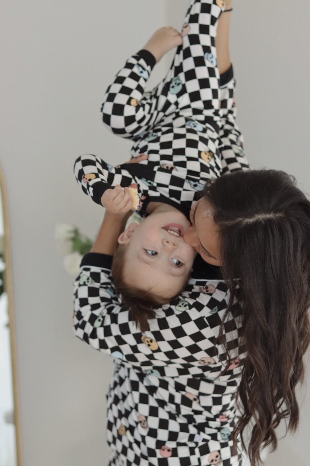 Women's Pajama Set in Checkered Skull